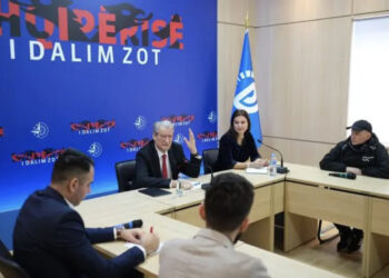 A mund të ketë bashkim me grupin e Alibeajt për lokalet, ja çfarë thotë Berisha