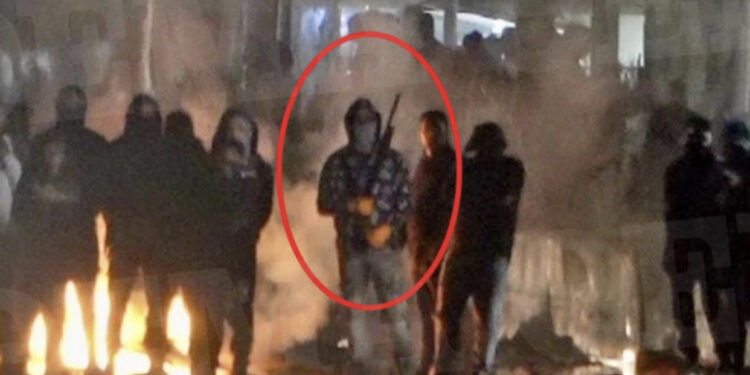 Romët protestojnë në Selanik, mediat: Kanë dalë me karabina dhe hapën zjarr