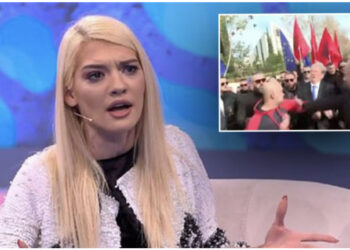 “O Berishë të dua”, blogerja: Insiprues, një 80-vjeçar që ngrihet pas një grushti dhe mban në këmbë protestën!