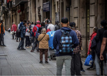 Pse ikin?! 69% e të punësuarve në Shqipëri nuk plotësojnë nevojat mujore, rekord në Europë