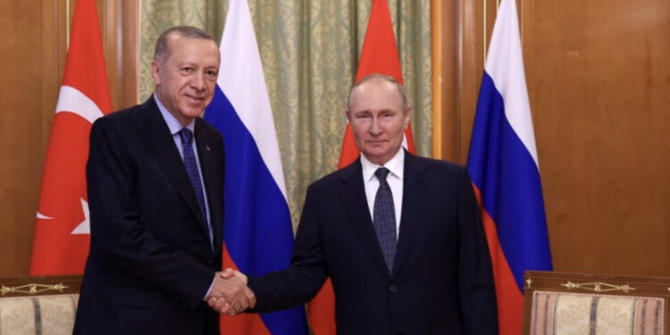 BE dhe NATO nuk duhet të lejojnë që Erdogan të bëhet një Putin i dytë