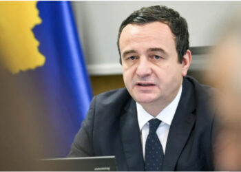 Kurti: Barrikadat e kriminelëve me maska të hiqen menjëherë në veri të Kosovës