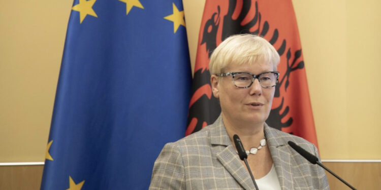 Ambasadorja e BE: Përshëndesim zgjedhjen e Altin Dumanit si kreu i ri i SPAK!