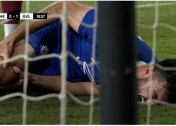 Nën britma të mëdha, Armando Broja largohet me barelë nga fusha