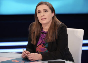 “Si e lashë babain në spital se do arrestohej Ardian Fullani”, Anila Hoxha rrëfen pengun e jetës: Më erdhi mesazh në telefon