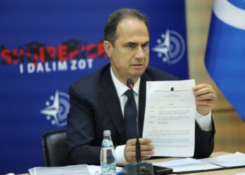 Firmosin 35 deputetë, Boçi: Komision hetimor për charterin e Ramës