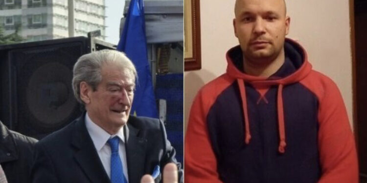 FOTO/ I lidhur pas krevatit, agresori që sulmoi Berishën firmos me pranga në duar