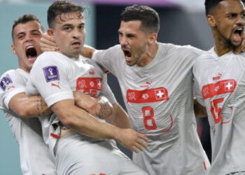 Tre gola për pikët e plota dhe kalimin në fazën tjetër, Zvicra me Xhakën dhe Shaqiri gjunjëzojnë sërish serbët