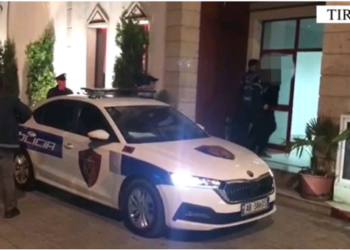 EMRI/ I dënuar me 8 vite burg, arrestohet sapo zbret në Rinas 29 vjeçari
