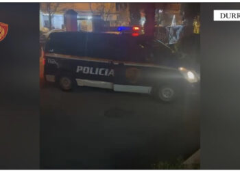 Vodhën xhiron e ditës në një dyqan në Durrës, kapen 2 “skifterat”, autorë edhe të vjedhjeve të tjera