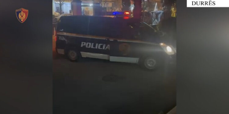 Vodhën xhiron e ditës në një dyqan në Durrës, kapen 2 “skifterat”, autorë edhe të vjedhjeve të tjera