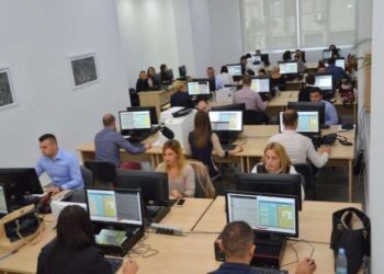 Punësimi në shtet është zgjeruar me 13.3% gjatë 2014-2022, zgjedhjet rrezikojnë fryrjen e mëtejshme!