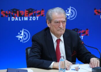 Berisha: Lulzim Basha shkroi dje 4 rreshta ku nuk guxoi të përmendë Edi Ramën pa leje me McGonigal