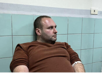 Autorët e rrahjes ende në arrati! Gazetari: Do ta vazhdoj misionin me pasion