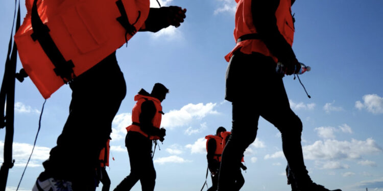 “Shumë njerëz duan të vijnë në Angli”, SkyNews: Politikat e Sunak për shqiptarët s’do të reduktojnë emigracionin e paligjshëm