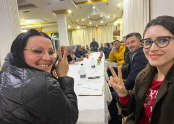 Deputetët Saimir Korreshi dhe Ilda Dhori i bashkohen fushatës së kandidatit të dal nga primaret në Divjakë