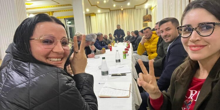 Deputetët Saimir Korreshi dhe Ilda Dhori i bashkohen fushatës së kandidatit të dal nga primaret në Divjakë