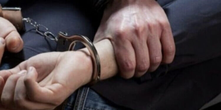 Zarf me barut dhe mesazh kërcënues për jetën, bulqizaku 24-vjeçar kanos 57-vjeçarin