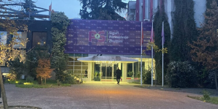 PS pritet të humbas shumë bashki/ Rama mbledh drejtuesit e qarqeve në seli, në fokus zgjedhjet e 14 majit