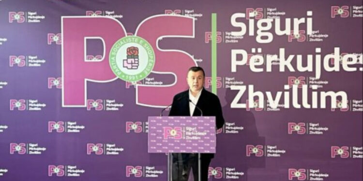 Vazhdon poshtërsia dhe tallja e socialistëve me viktimat e 21 Janarit/ Pas 12 vjetësh bëjnë kallëzim të ri