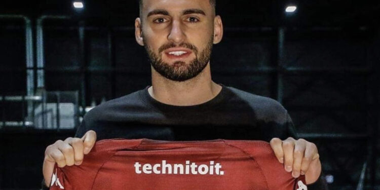 FOTO/ Ëndrra e bërë realitet e Xhuliano Skukës, 10 vite më parë mbante veshur fanelën e ekipit francez që e bleu për 1.2 milionë euro