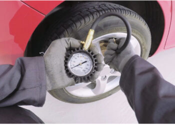 E RËNDË në Lezhë, i plas goma e kamionit teksa po e frynte, vdes drejtuesi i mjetit