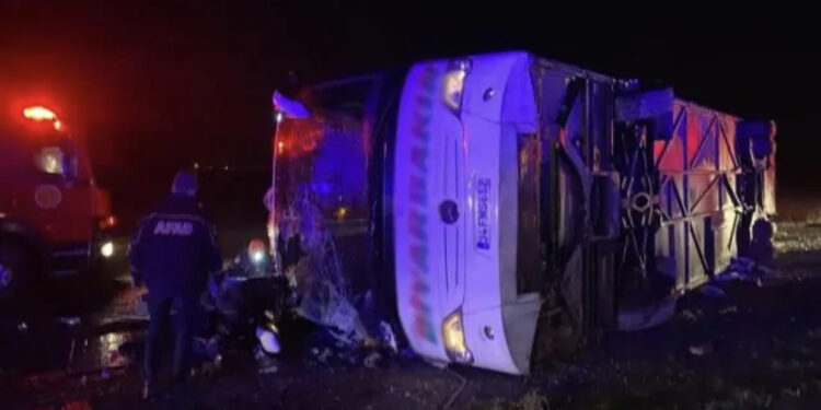 Përmbyset autobusi në Turqi, 5 të vdekur dhe 22 të plagosur!