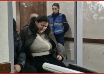 “Kemi lekë plot në shtëpi”! Hileja e policisë dhe përgjimi që zbuloi gafën e pastrueses