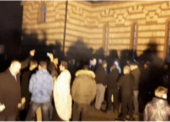 VIDEO/ “Turp të keni, shqiptarët na ruajnë!” Serbët në Kosovë thirrje kundër Petkoviç dhe Listës Serbe