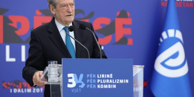 LIVE-Berisha: Agron Neza është ish-oficeri i spiunazhit që i dha McGonigalit dy pagesa, 225 dhe 80 mijë $