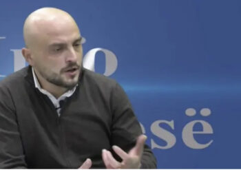 Pas arrestimit të së motrës për korrupsion, jep dorëheqjen numri dy i Bashkisë së Pogradecit