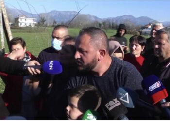 Banorët e Bërxullës sërish në protestë: Do të kalojmë në ekstrem