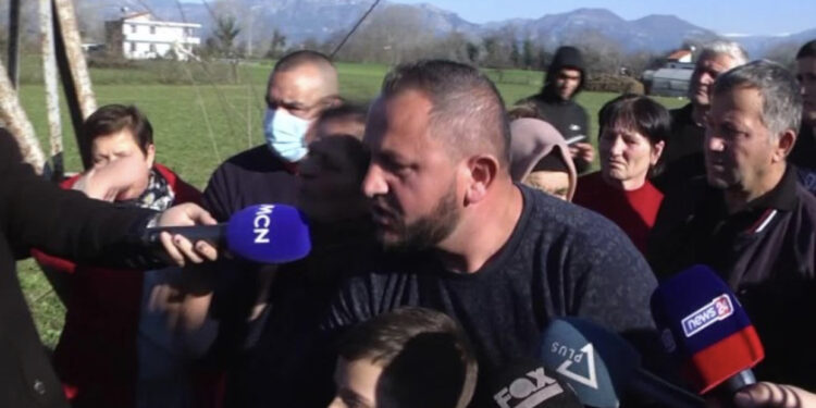 Banorët e Bërxullës sërish në protestë: Do të kalojmë në ekstrem