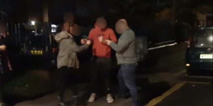 Kalonte emigrantë me gomone drejt Britanisë, arrestohet 30-vjeçari shqiptar në Londër