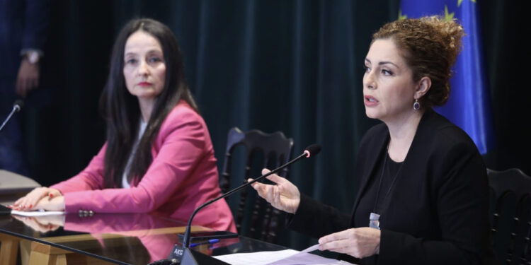 Pranon gabimin? Xhaçka: Mund të mos e kishim bërë njoftimin për largimin e Yuri Kim