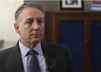 McGonigal ka studio ligjore në Tiranë, ia shiti avokati nga Tropoja; lidhja me Gazpromin rus dhe pajisja e FBI-së që mori Rama