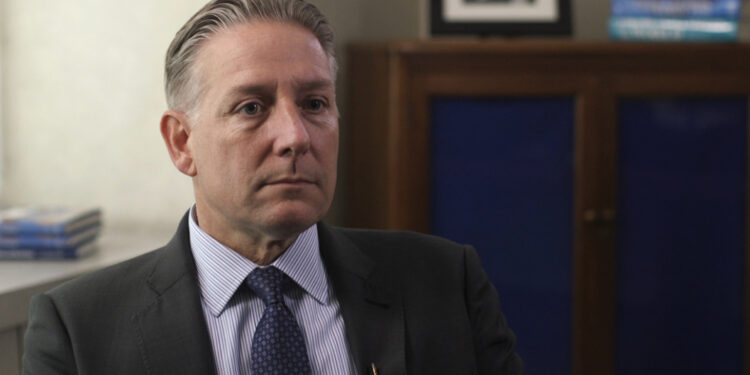 McGonigal ka studio ligjore në Tiranë, ia shiti avokati nga Tropoja; lidhja me Gazpromin rus dhe pajisja e FBI-së që mori Rama