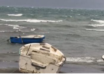 Moti i keq, Vlora pa energji elektrike dhe pezullim lundrimi