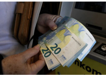 Analiza e VOA: Biznesi në Shqipëri mes vështirësive për të tretin vit më radhë