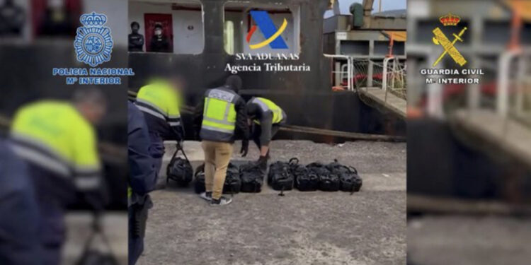 VIDEO/ 4.5 ton kokainë! Momenti i arrestimit të shqiptarëve brenda në anije