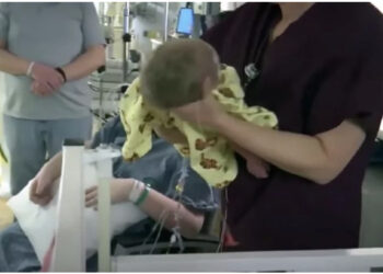 FOTO/ E rrallë, lind në Brazil foshnja 7.3 kilogram