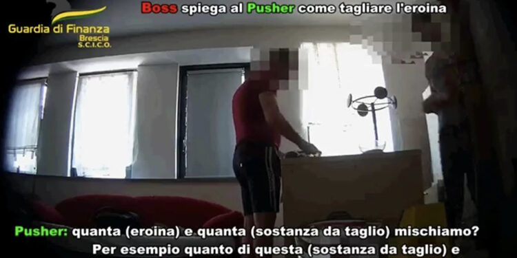 “Me qetësi dhe dashuri”! Përgjimet e trafikantëve në Durrës: Nesër e ke aty “pakon”