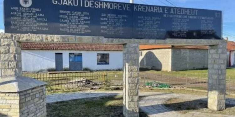 24 vite nga masakra e Rugovës në Kosovë, mbetën të vrarë 21 persona