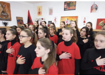 Me Himnin e Flamurit që këndohet në shkolla, Rama përkujton 555-vjetorin e vdekjes së Skënderbeut