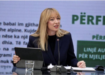 Stallat bosh dhe tokat djerrë/ ‘Bujqësia u rrit me 15 për qind’ / Ku e gjeti ministrja e çobanëve këtë shifër?