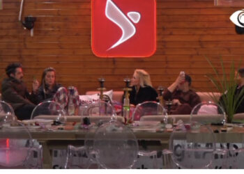 ‘Kriset’ marrëdhënia mes Amosit dhe Deas: Mos më urdhëro mua