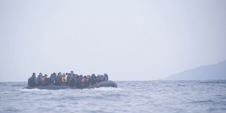 Trafikonte emigrantë nga Turqia në Greqi, dënohet me 27 vite burg shqiptari