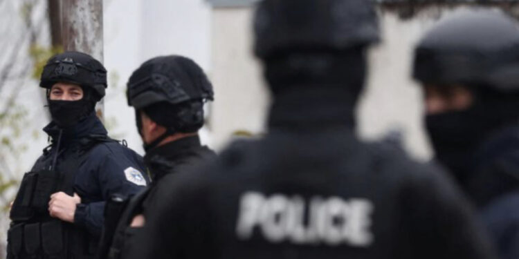 Sulmet në veri/ Ekspertët e sigurisë: Serbët synojnë të largojnë Policinë e Kosovës!