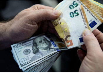 Këmbimi valutor 21 Janar, me sa blihen dhe shiten dollari dhe euro