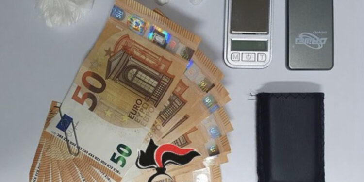 U kap me kokainë në makinë, arrestohet shqiptari në Itali